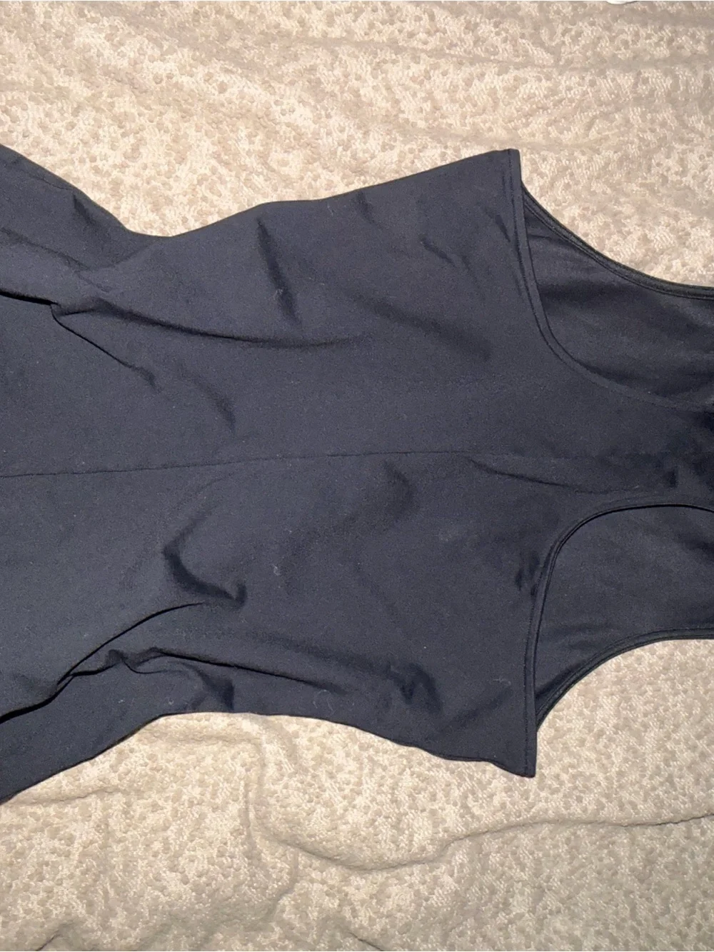 ALO Yoga streamlined black